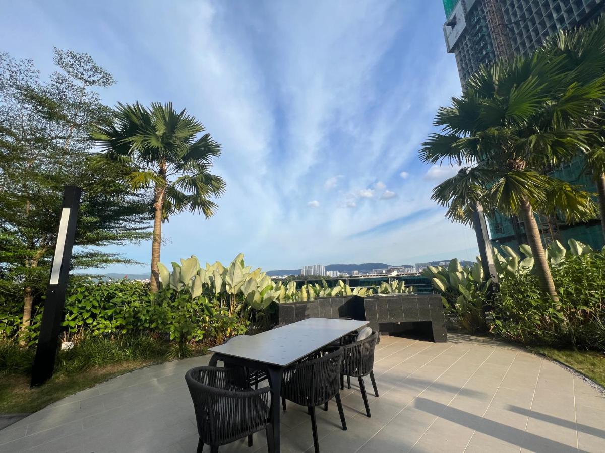 Luxury Suites At Eaton Klcc Kuala Lumpur Exterior foto